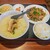 福亭 - 料理写真:ランチのニラレバーに、豚骨ラーメン(900円)。