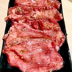 和牛ホルモンとタレ漬け焼肉 壺ほる - 