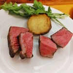 ビストロ マキムシ - 常陸牛イチボ150ｇタリアータ、サービス価格3,300円