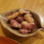 喬司 - 地鶏の黒胡椒焼