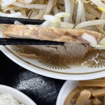 ラーメン もっけだの - 『朝食 ラーメンニンニク野菜マシマシ＋メンマ』の豚