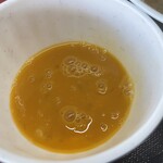 ラーメン もっけだの - 『朝食 ラーメンニンニク野菜マシマシ＋メンマ』の生卵＋醤油