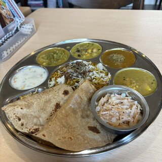 カフェと印度家庭料理 レカ_1