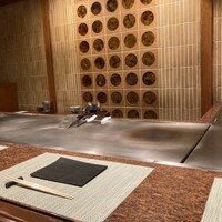 鉄板焼　堂島 - 店内