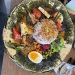 Madre ハーブとスパイス料理のワイン食堂 - 