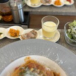 カフェ＆ビストロ カラナシ - 