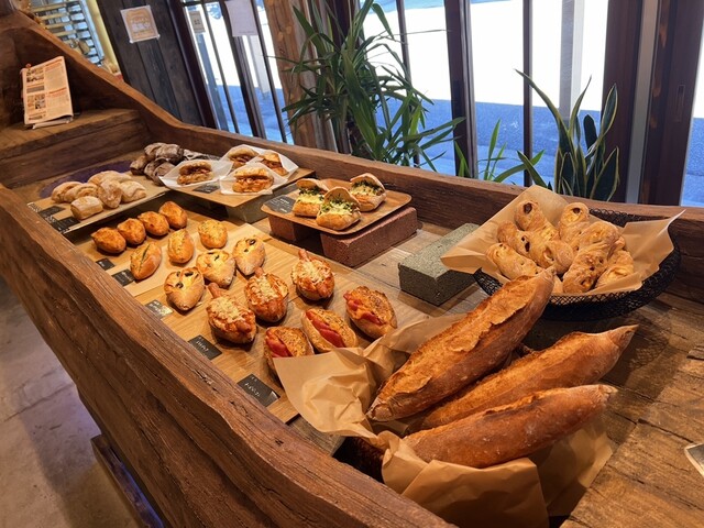 Bakery B-load. （ベーカリー ブロード） - 小野田/パン | 食べログ