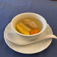 赤坂 桃の木 - スペアリブのスープ