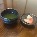 小判寿司 - 福島産　桃(あかつき)