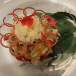 ポンドールイノ - 岡山県産白桃“白鳳”のコンポートピーチメルバ仕立て
      トマトとラズベリーのソース