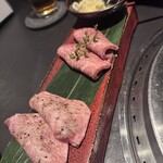 煌 焼肉 - タン