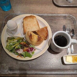 ブックカフェ イソップの台所_1