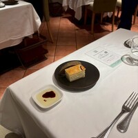 プリミ・バチ - 