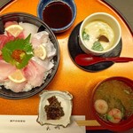 瀬戸内味覚処 芸州 本店 - 海鮮丼定食