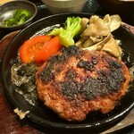 鶏と鉄板焼 宮本 - ハンバーグUP