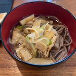 気灯庵 - 湯葉そば　湯葉がいっぱいで美味しい^ - ^麺は細麺