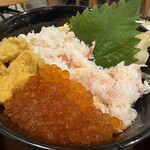 札幌海鮮丼専門店 すしどんぶり - 雲丹カニいくら丼