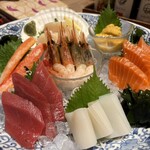 札幌海鮮丼専門店 すしどんぶり - 刺身7点盛り