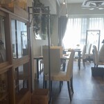 ア ターブル - 内観