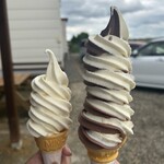 赤い屋根のソフトクリーム屋 - 