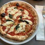 ピッツェリア イゾラ 博多 - マルゲリータ
