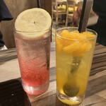 CRAFT CHEESE MARKET - 左:初恋レモンスカッシュ、右:ごろごろみかん