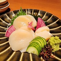 寅八商店 心斎橋店 - ホタテ柱のお造り
