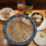 ウミガメ食堂 - 豪華なお昼となってしまった。