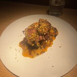 fudo - 国産牛リブロース　和製豆板醤「香麹辛」と卵黄のソース　4,290円