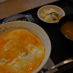 松屋 - 料理写真:とろっとたまご丼(¥400税込み)