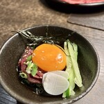 炭火焼肉 たけのうち - 馬肉ユッケ