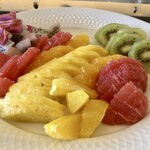 ザ･テラスクラブ アット ブセナ - ラウンジはアフターヌーンタイムもアペリティフタイムもフルーツ食べ放題