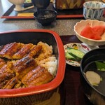 うなぎ志代 - 並　三切れ