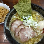 煮干しらーめん 渡辺商店 - 特製煮干しらーめん