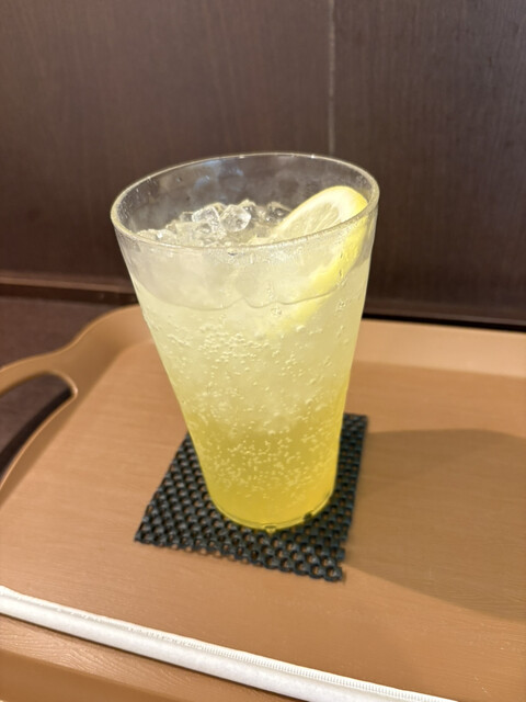 Cafe Yomoda San Road Ten