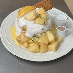 レインボーパンケーキ - 桃まみれ