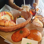 ひぐらしベーカリー - チーズカレーパン