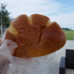 ベーカリーズキッチン オハナ - とろけるクリームパン194円