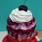 かき氷&デザート&カフェ ボンジョルネ - 写真追加:別の日のアメリカンチェリーヨーグルト氷2,300円✨深いルビーレッドのチェリーが美しい新作氷♡品種はコーラルで、アメチェの果肉、コンポート、シロップがヨーグルトと合って甘酸っぱさ満載です！！