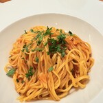 自家製生パスタのお店 ジリオ - 辛味トマトソースのパスタ、全然辛くはなかったけど、細身の生パスタはいい食感でした。パセリの味がフレッシュでいいアクセントになってました。