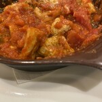 パステリア地中海 - ズッパフォルテ　トマトソースの酸味がホルモンの味わいを深めて最高❣️これだけで、ずっと飲める。