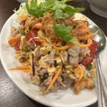 バーン・タム - 