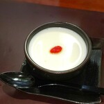 担担麺や 天秤 - 杏仁豆腐