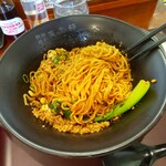 担担麺や 天秤 - 老担担麺