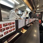 まぐろのなかだ屋 - 店舗内観