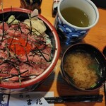 吉兆寿司 - 前沢牛炙りチラシ　2500円