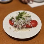 ひなの - フルーツトマトとしらすのカルパッチョ