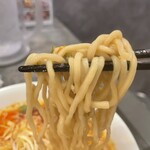 らぁ麺やまぐち - 麺は太麺です。