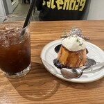 ハットコーヒー - アイスコーヒーと自家製プリン
