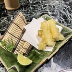 魚貝三昧 げん屋 - アスパラ天ぷら